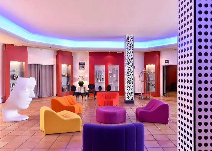 Hotel Arles Plaza